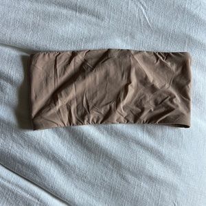 SKIMS fits everybody bandeau